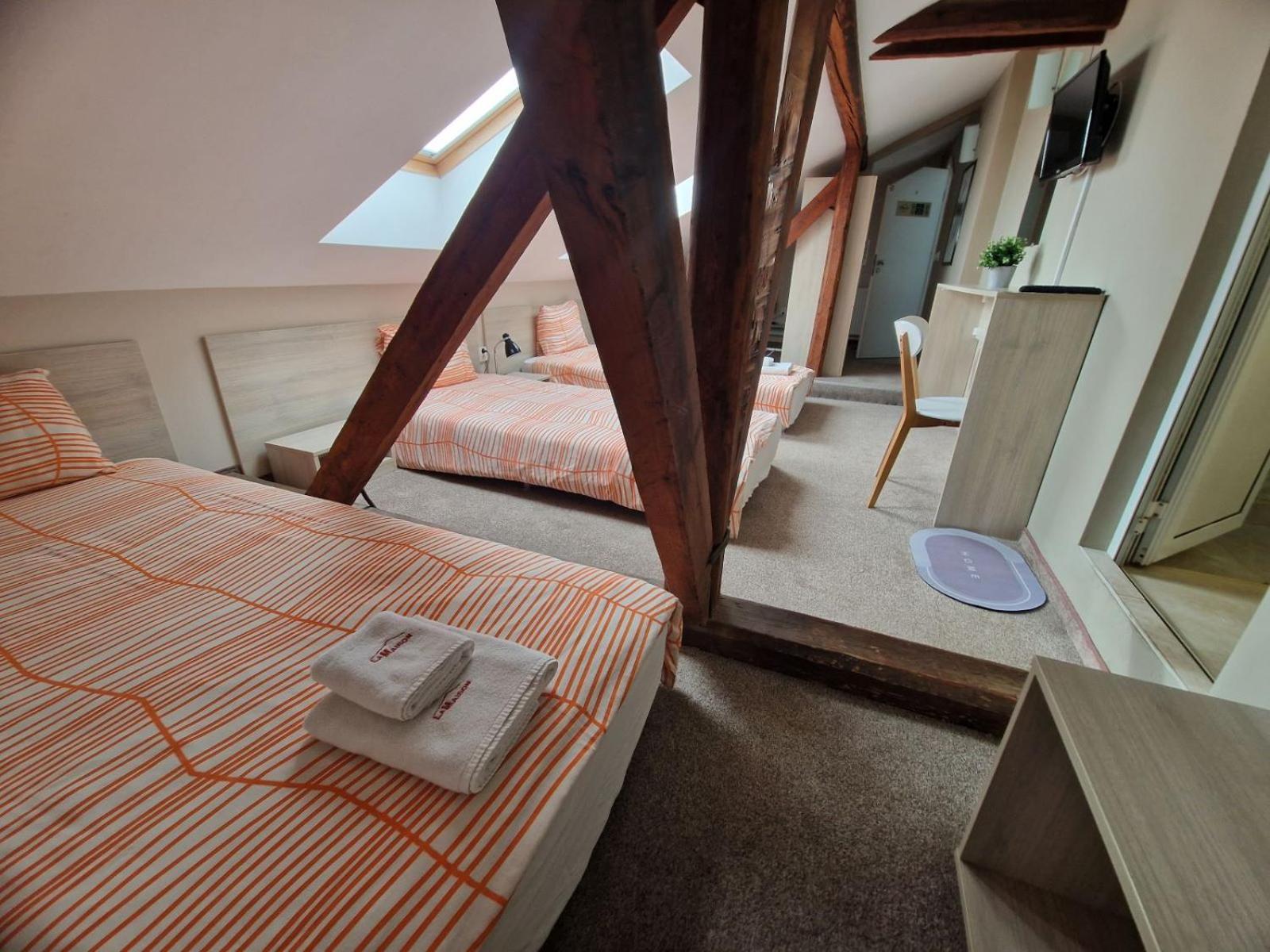 La Maison รูเซ ภายนอก รูปภาพ